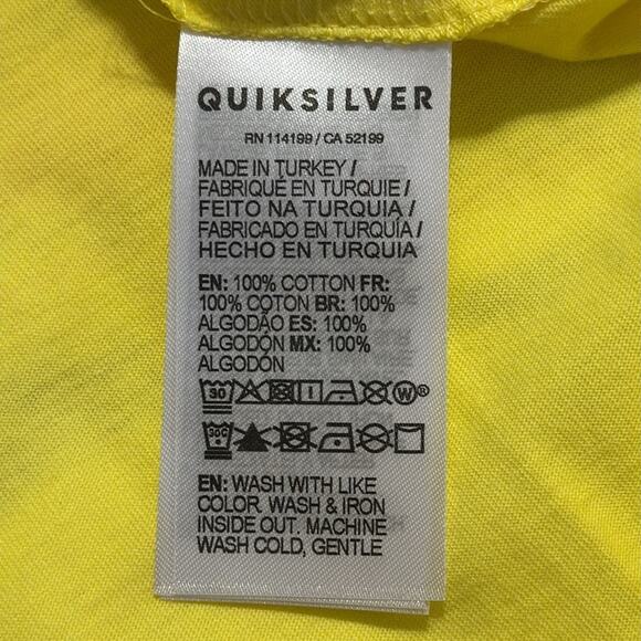 Quicksilver size medium Stranger Things Surfer Boy short sleeve Graphic T-Shirt - Picture 9 of 12